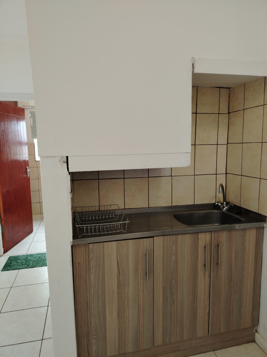 1 Bedroom Property for Sale in Quigney Eastern Cape